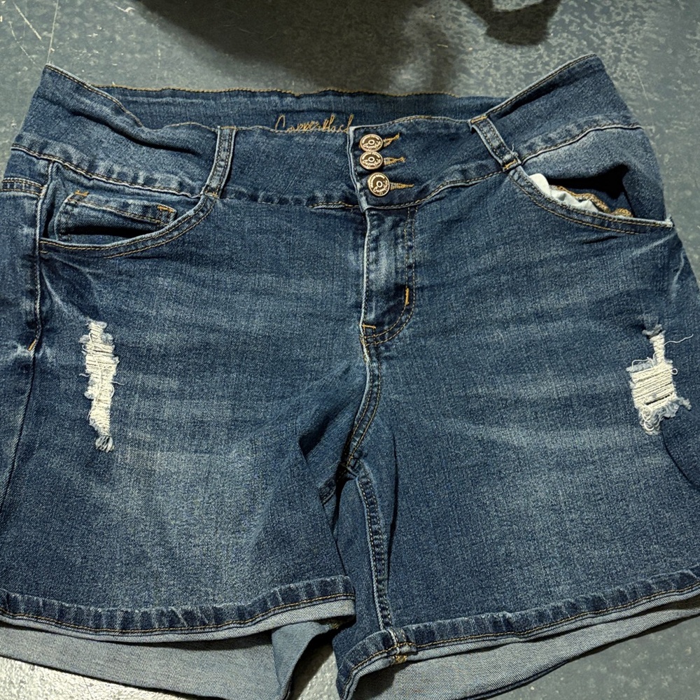 Stylish Blue Denim Women's Shorts